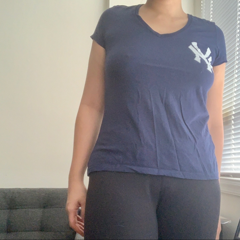 Yankees #18 Tee